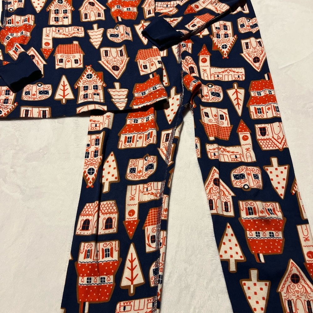 Hannah Andersson Pajamas - Picture 3 of 7